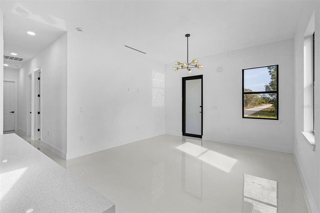 L4963249